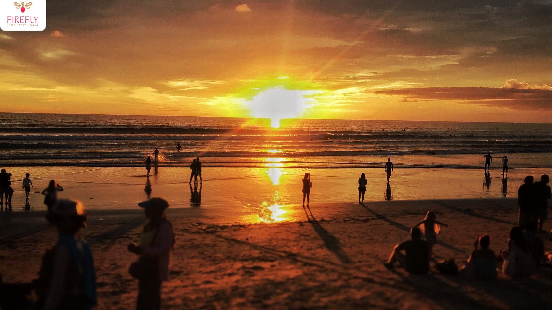 Skin challenges in Bali caused by humidity, pollution, UV exposure, and sweat.