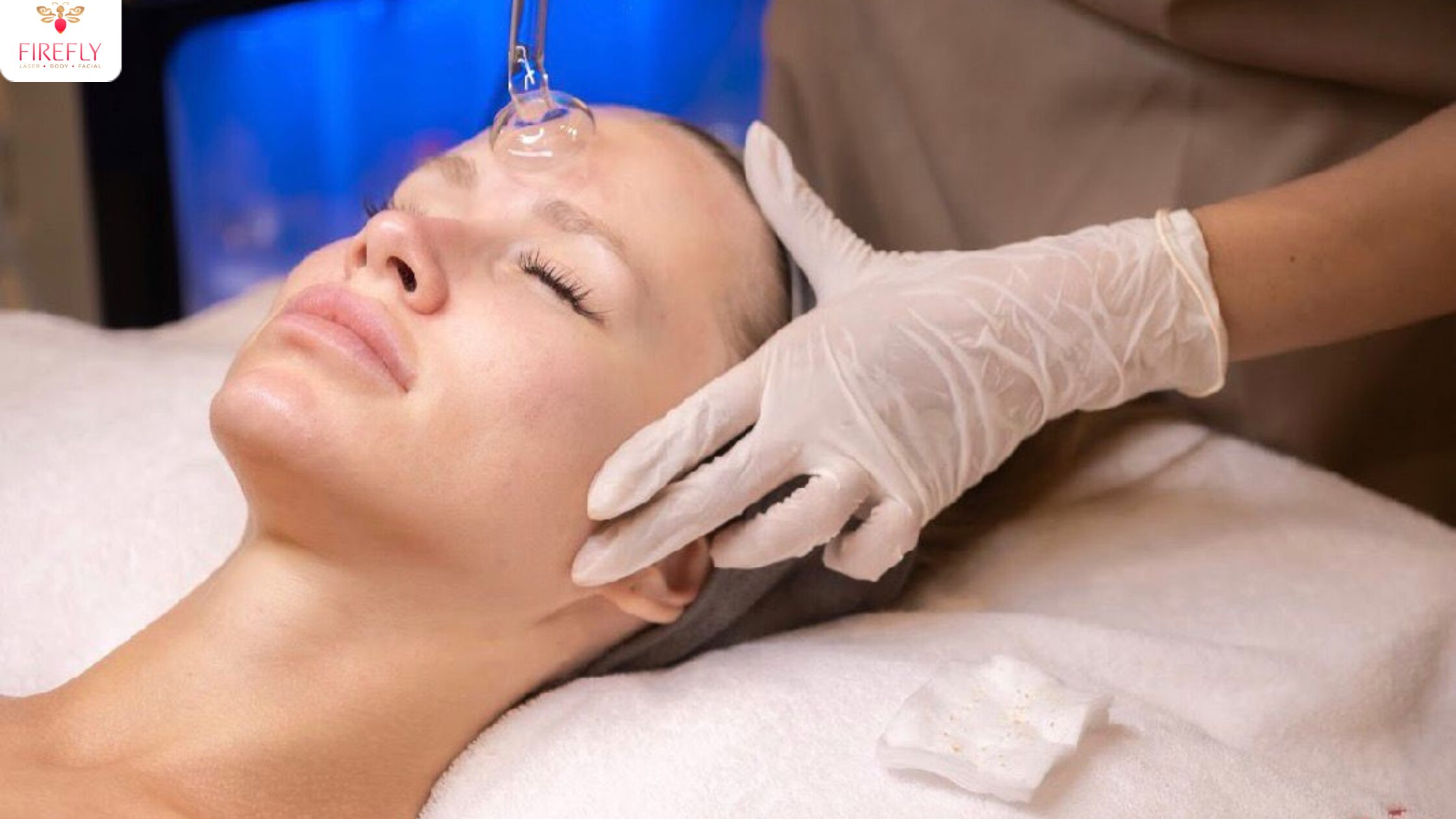 Deep cleansing facial acne treatment in Canggu Bali removing oil, dirt, and clogged pores