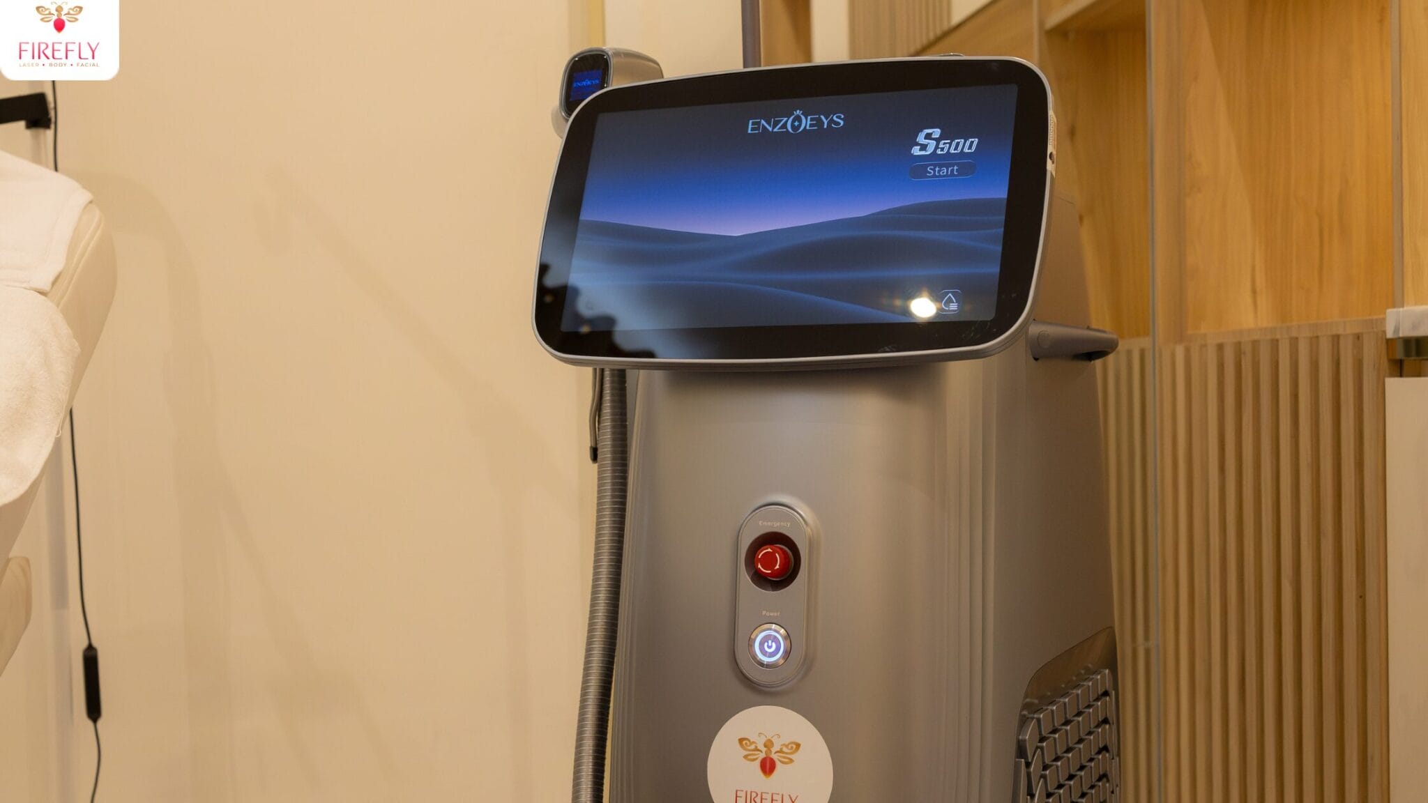 Diode laser machine used for underarm laser hair removal at Firefly Canggu
